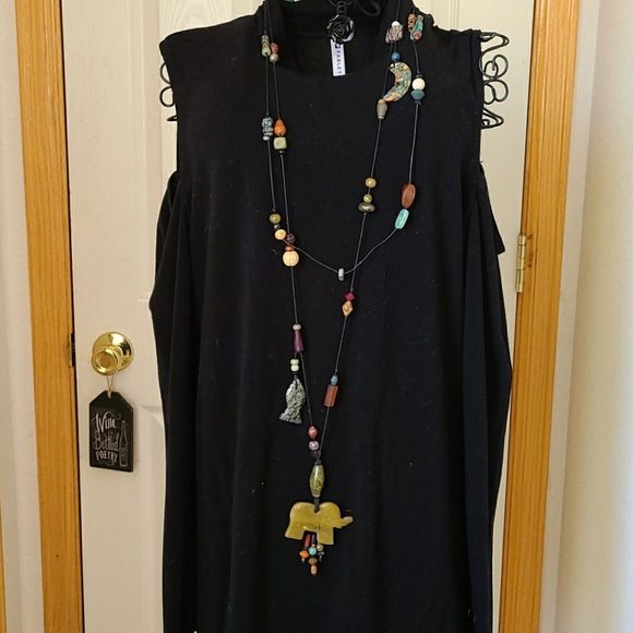 Jewelry - Funky elephant & stone necklace